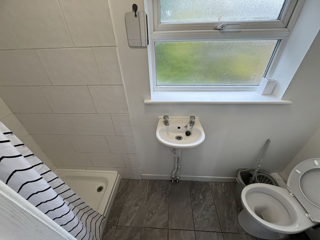 Property photo 2 of 2 Room