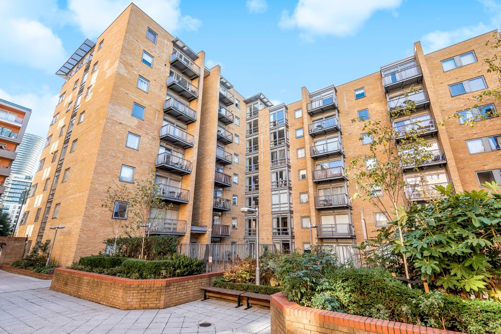 Property photo 1 of 9 392912  (1)
