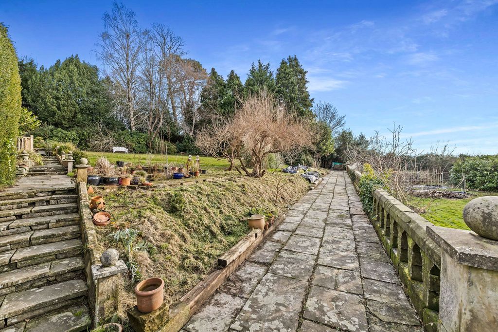 Additional image 28 of 5 bed property for saleShip Street, East Grinstead RH19