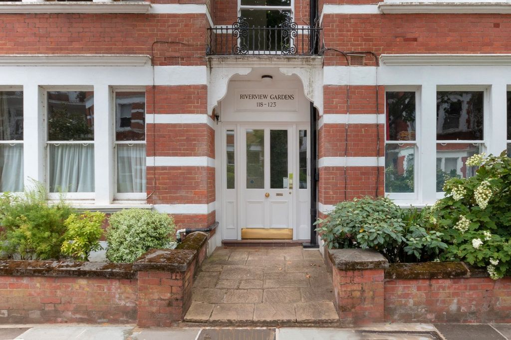 Property photo 2 of 3