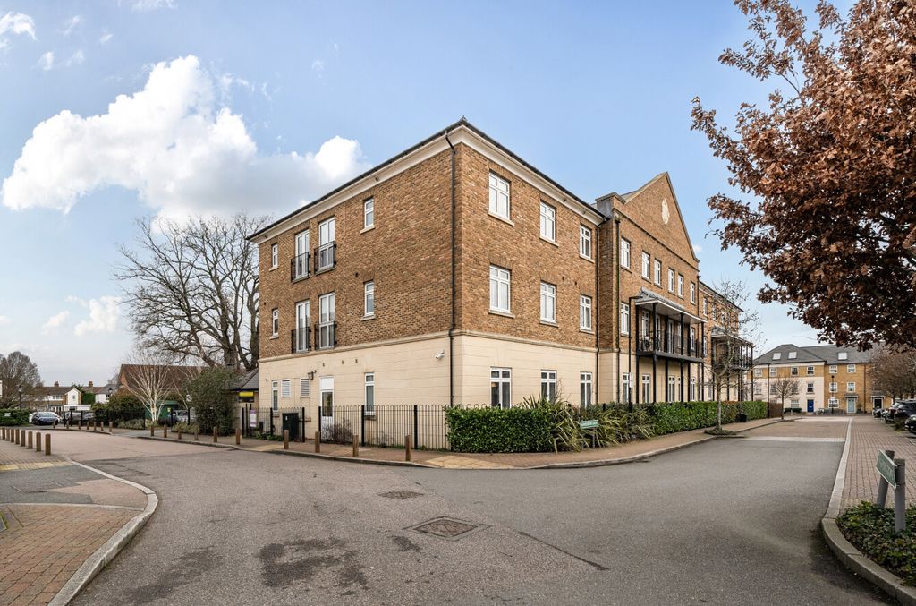 Property photo 1 of 14 1-699d1d702Bf00-1...