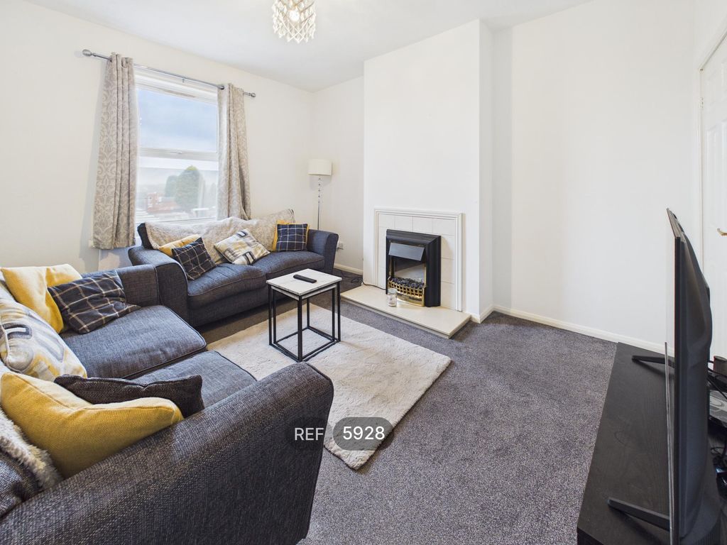 Property photo 3 of 13 Living Room