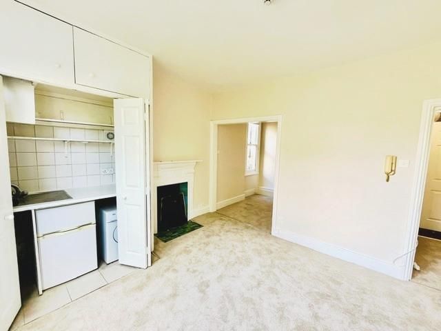 Property photo 1 of 9 Photo 2