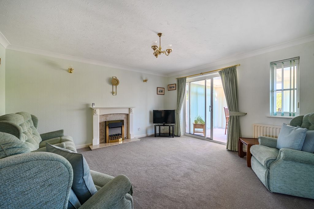 Property photo 2 of 19 1448736-18-69Eb37c665595