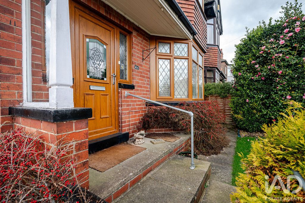 Property photo 3 of 50