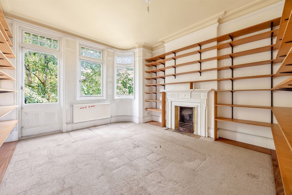 Property photo 3 of 17