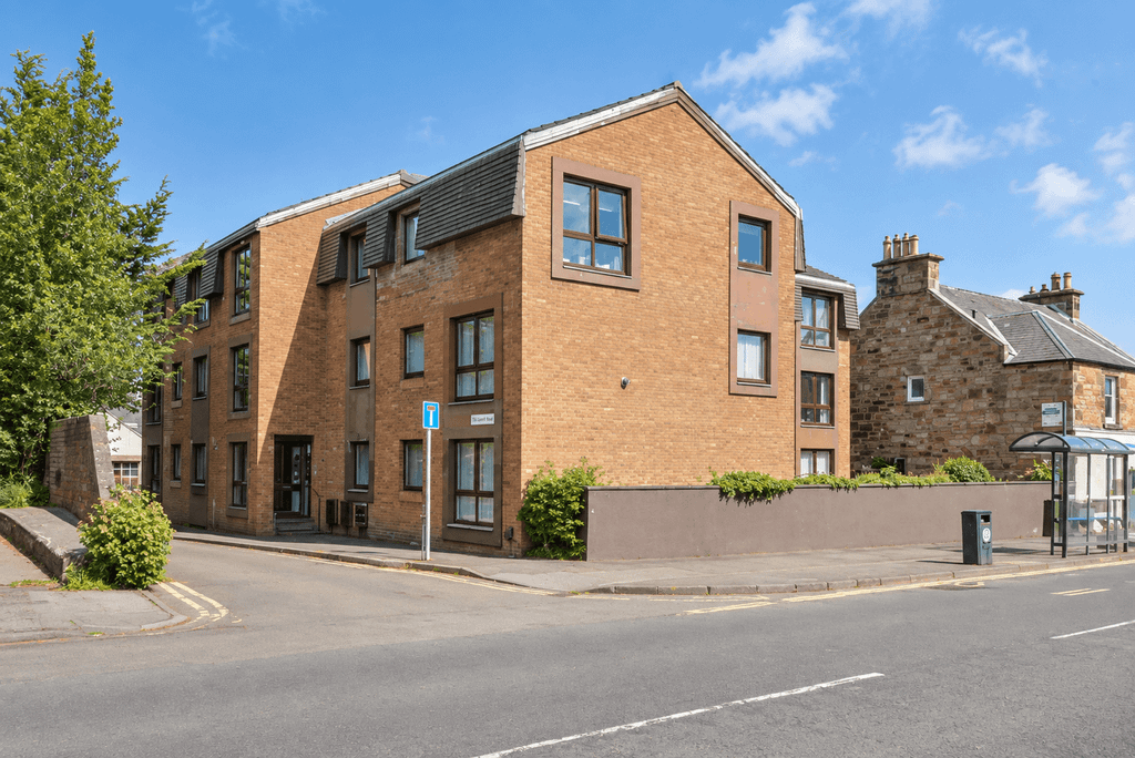 Property photo 1 of 17 Flat 1, 578 Lanark Road, Juniper Green, Eh14 5El