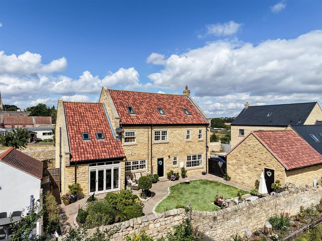 Property photo 1 of 44 Exterior And Gardens