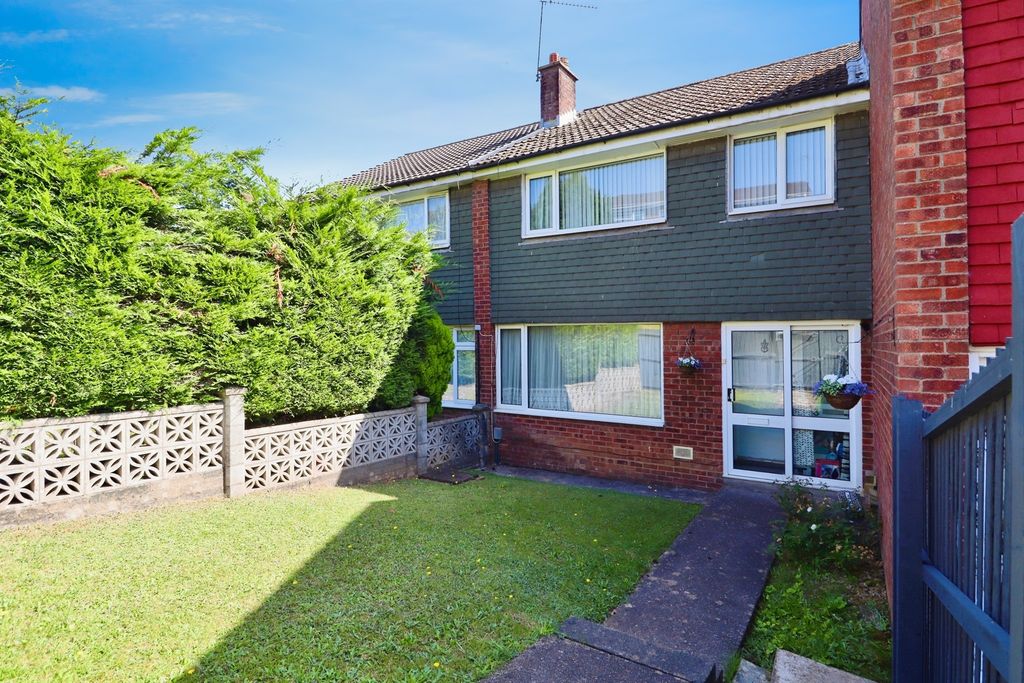Property photo 1 of 17