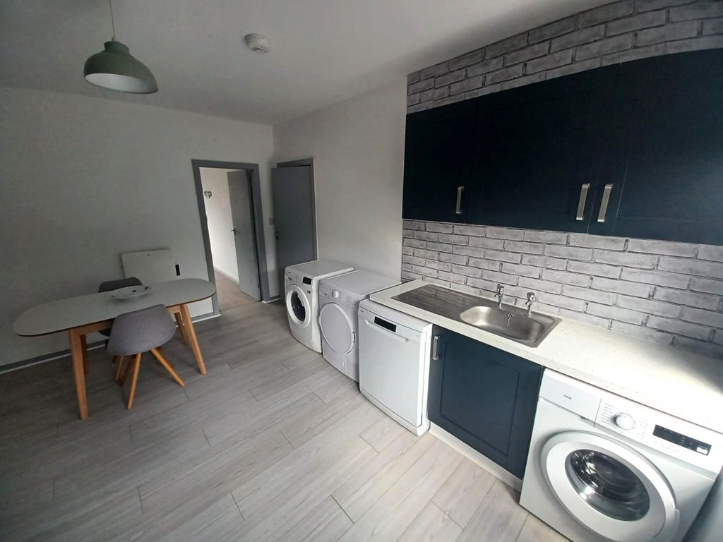 Property photo 3 of 17 Picture No. 04