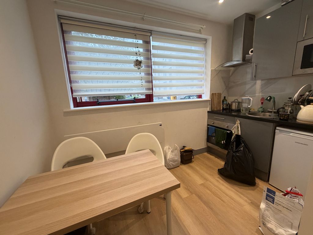 Property photo 1 of 3