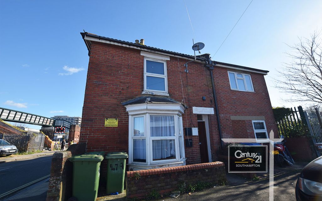 Property photo 1 of 5