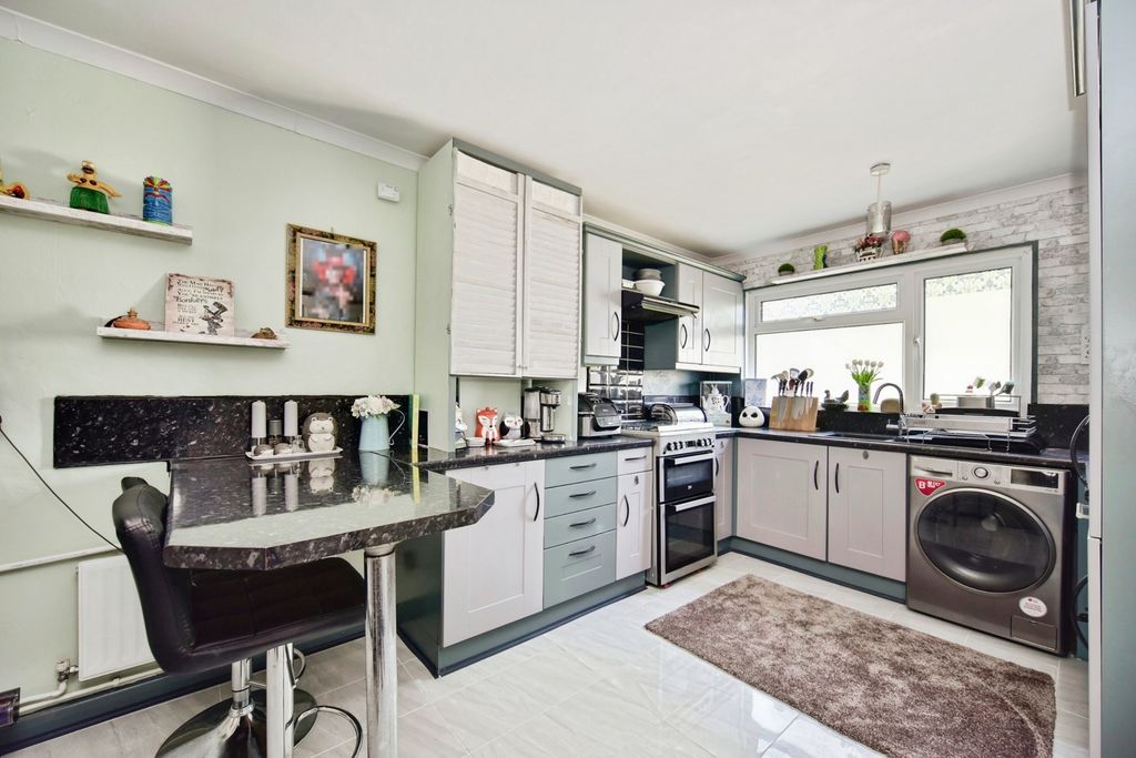 Property photo 1 of 17 Photo