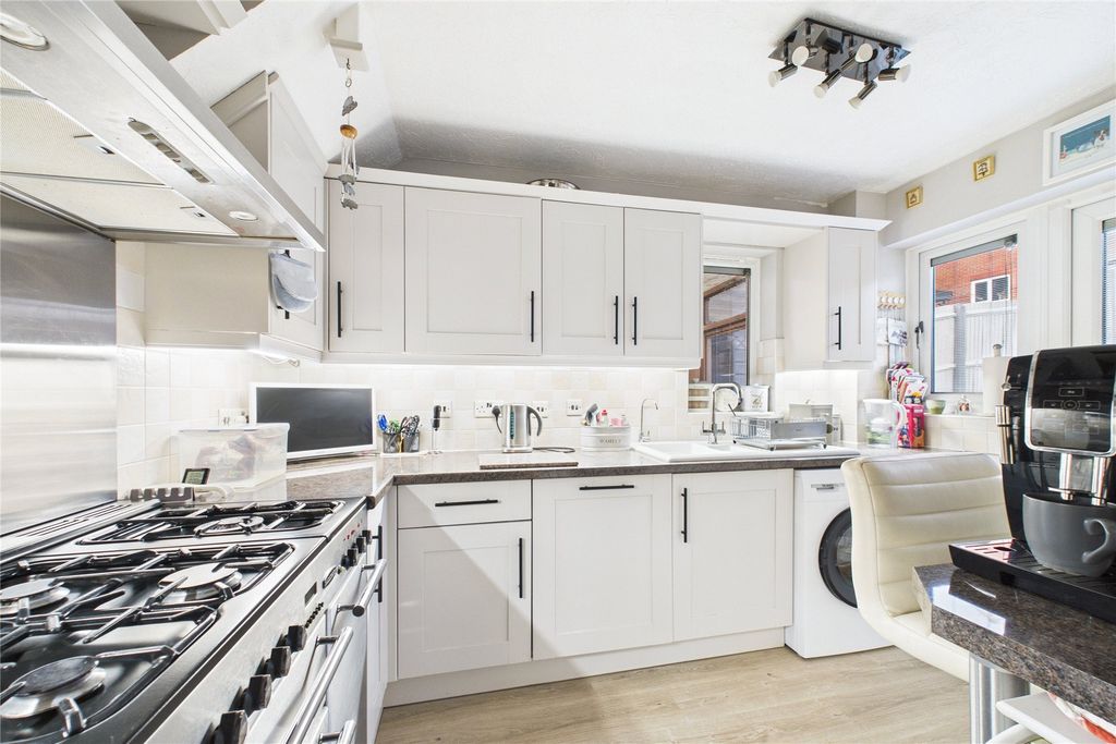 Property photo 3 of 11 Picture No. 11