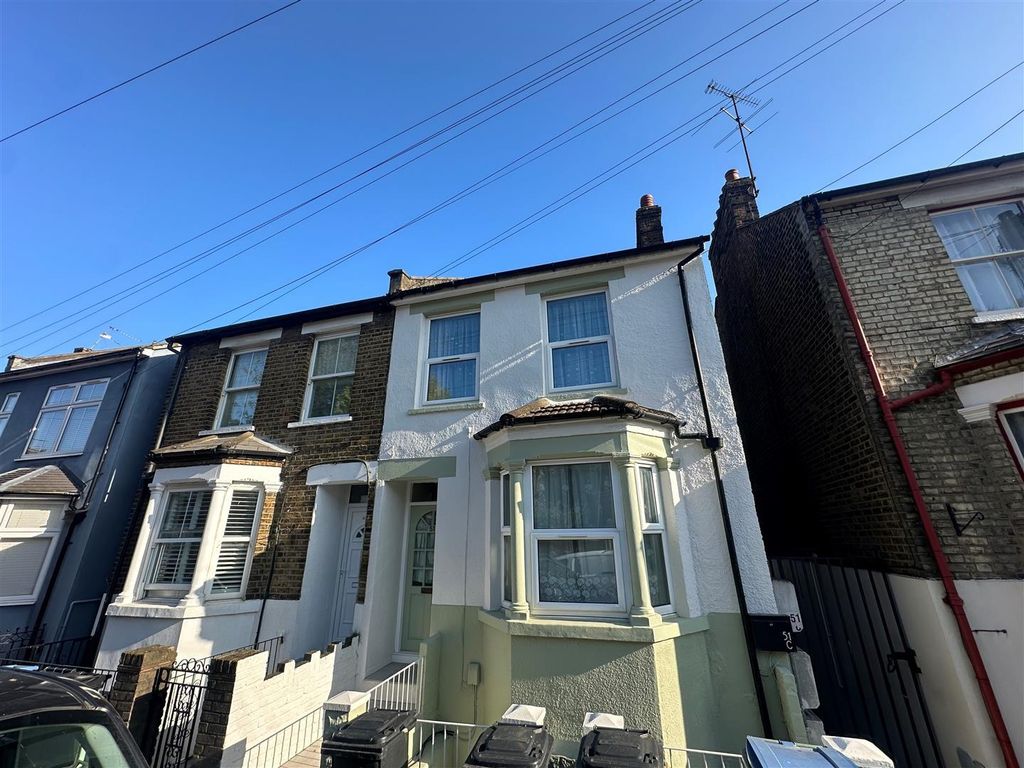 Property photo 1 of 1 Coopers Estate Agents