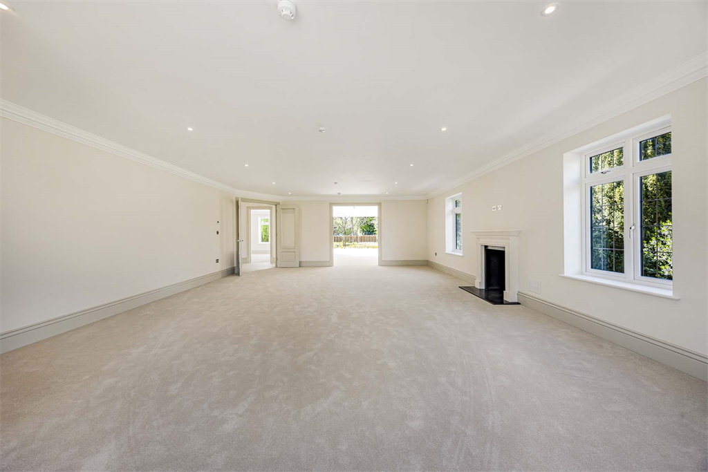 Property photo 3 of 38