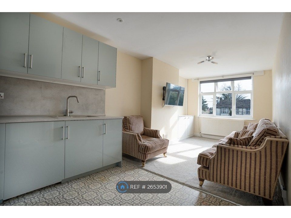 Property photo 1 of 13 Lounge 01