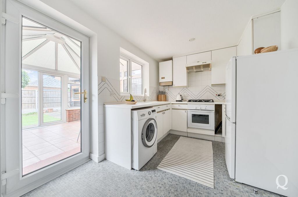 Property photo 2 of 17 Ada6c64A-3697-43c...