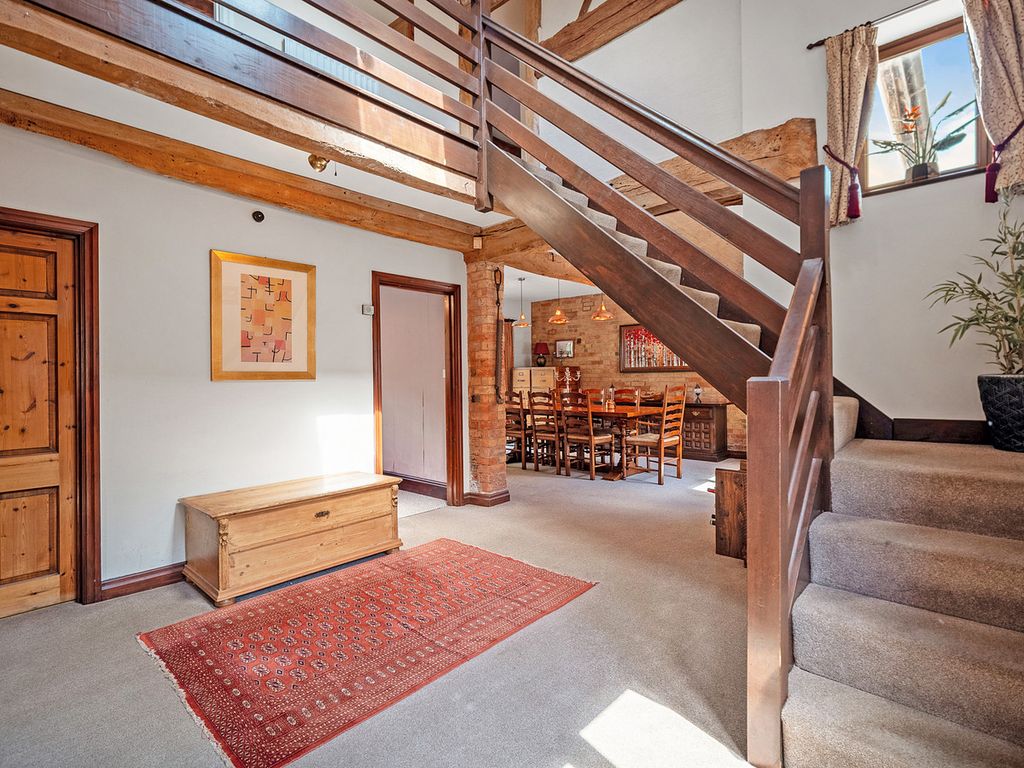 Property photo 3 of 31