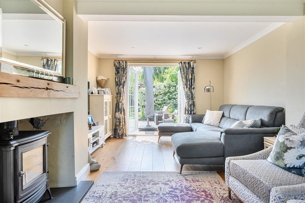 Property photo 3 of 16 1459717-8-6A16ce10B958A.Jpg