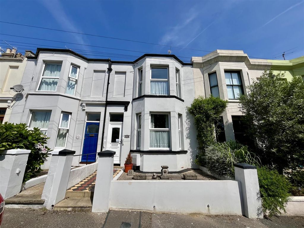 Property photo 1 of 15