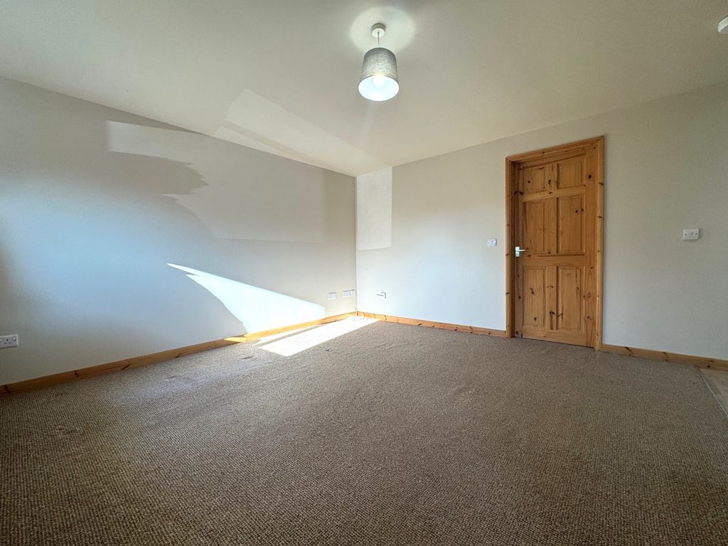 Property photo 2 of 6 Image