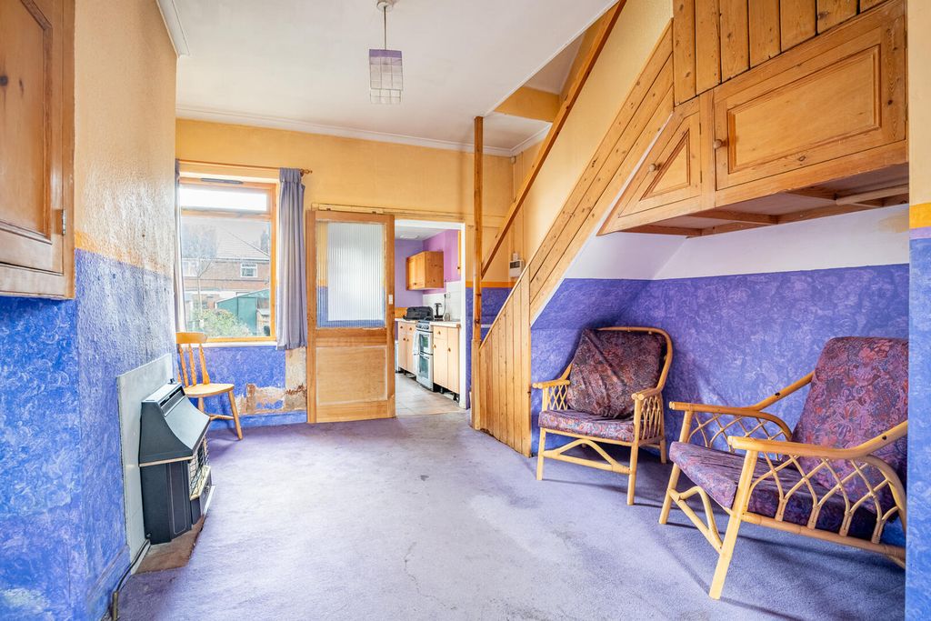 Property photo 3 of 10 Living Room