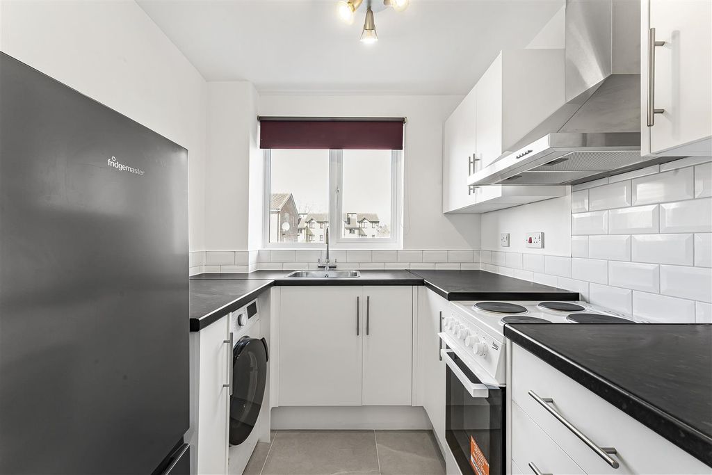 Property photo 3 of 15 3