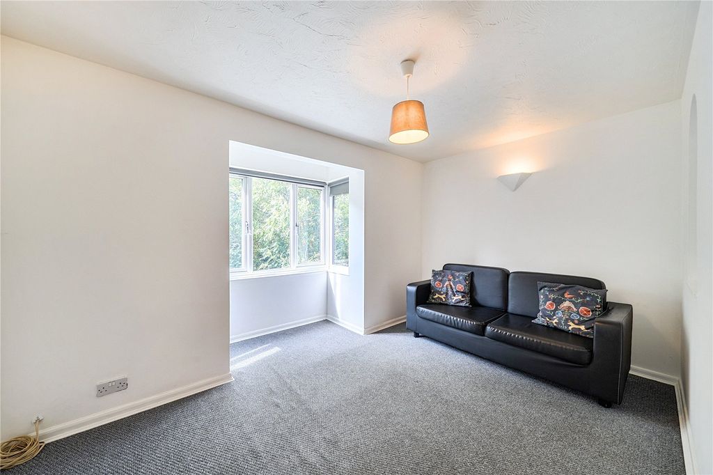 Property photo 2 of 19 Picture No. 01