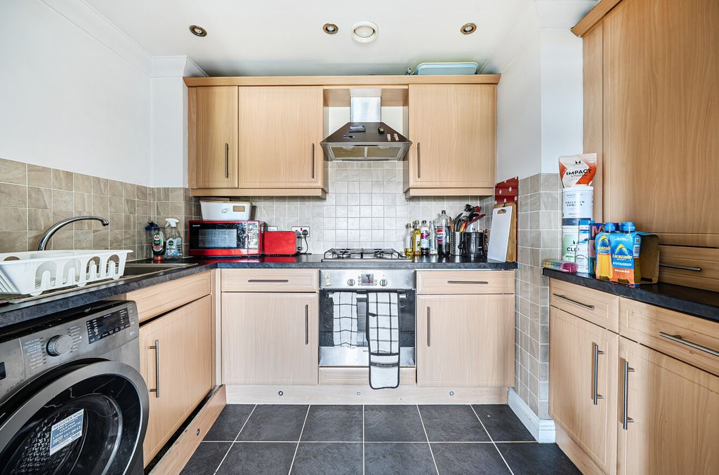 Property photo 3 of 11 1479372-5-6A38F8B...