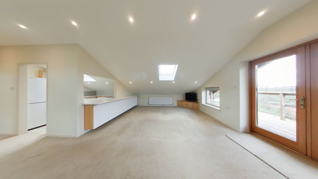 Property photo 1 of 10 Living Room