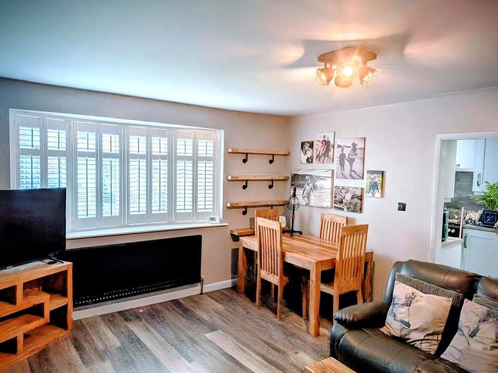 Property photo 2 of 22 Pxl_20251106_094349040~2.Jpg