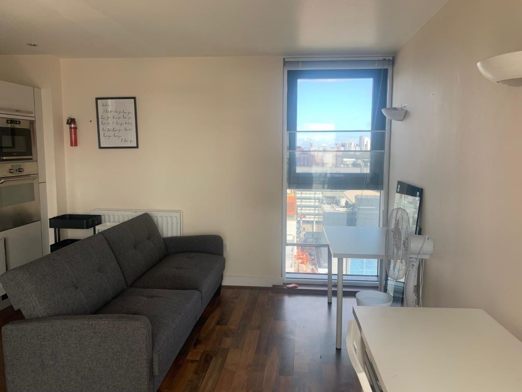 Property photo 3 of 18