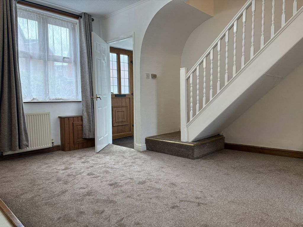 Property photo 3 of 25