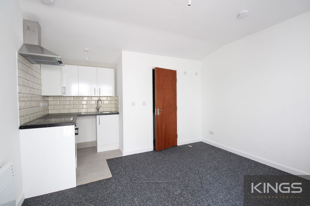 Property photo 2 of 3