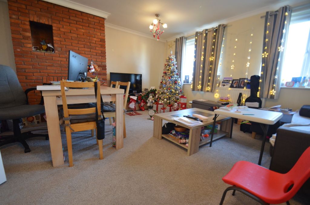 Property photo 3 of 4