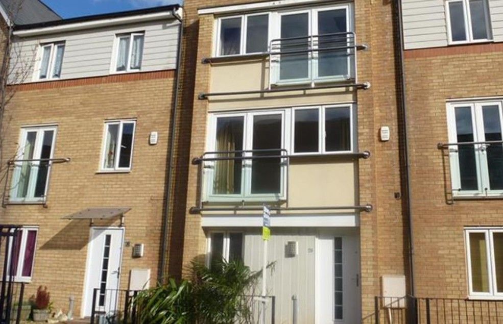 Property photo 1 of 5 Cover