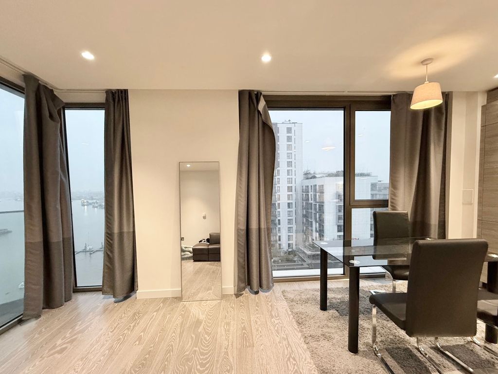 Property photo 3 of 21