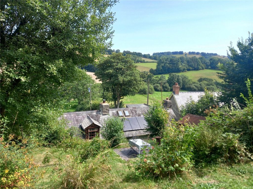 Property photo 2 of 27 Picture No. 02