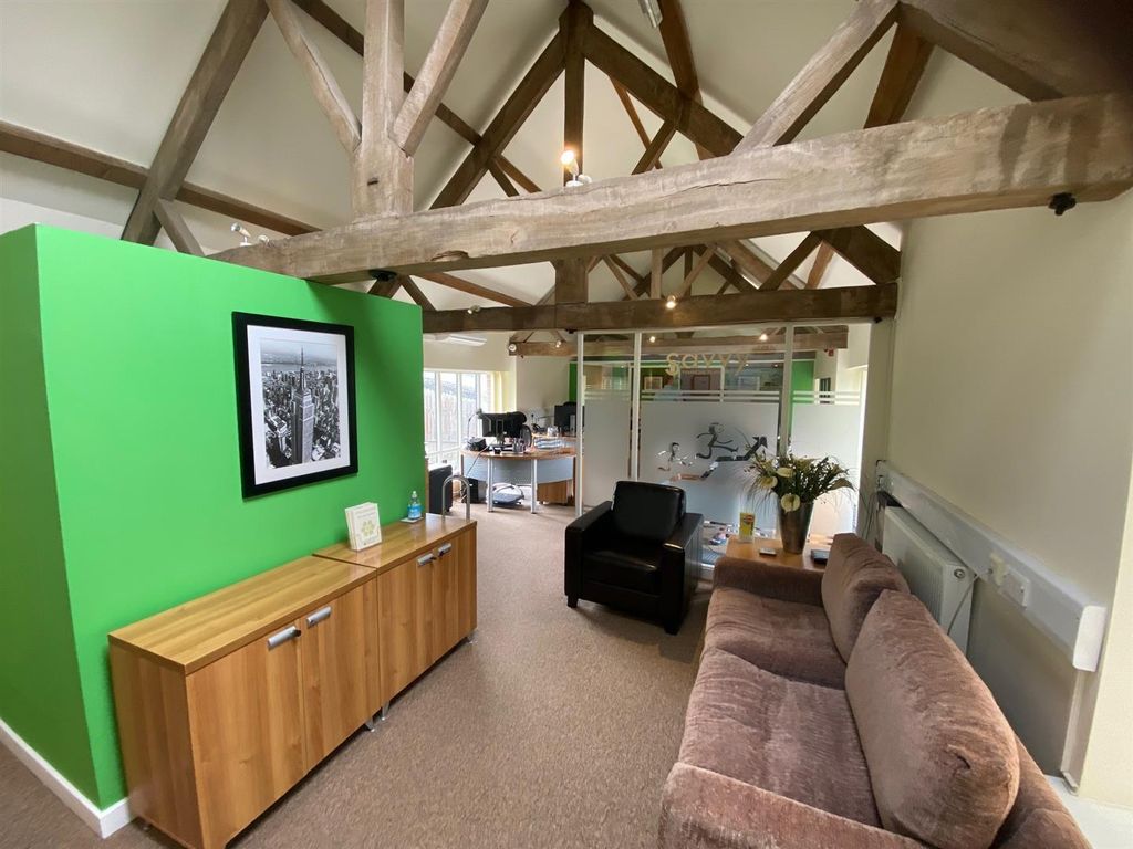 Property photo 3 of 7 Internal 1.Jpg