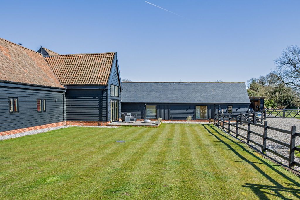 Property photo 3 of 20 Picture No. 02