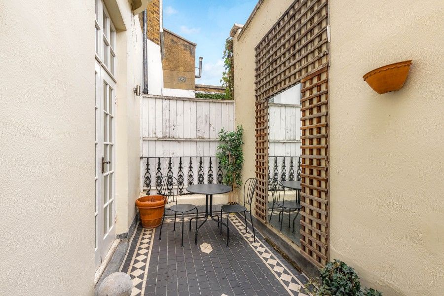 Property photo 3 of 6