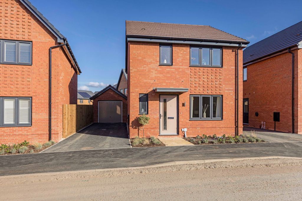 Property photo 1 of 23