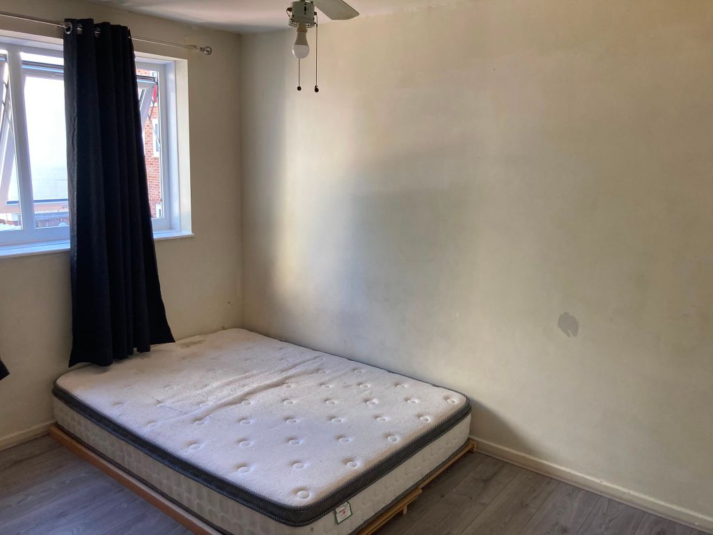 Property photo 3 of 9 6A4d4971-0Faf-4439-A049-78B801235275