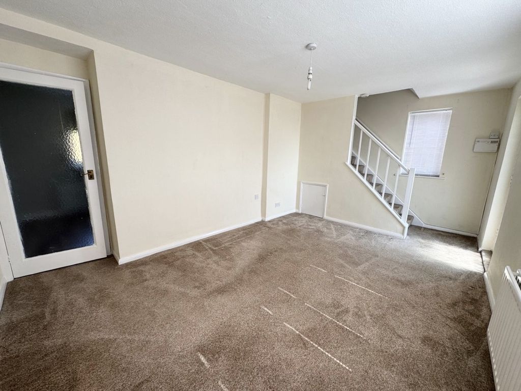 Property photo 2 of 14 068Cfb0E-2A4A-4524-86B5-38646Bdc1c55