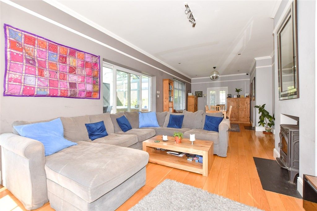 Property photo 3 of 14 Lounge/Diner