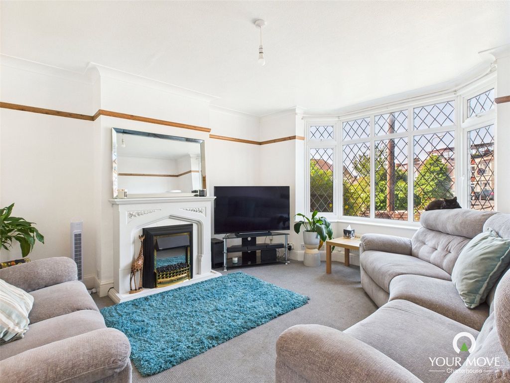 Property photo 3 of 17 Picture No. 04