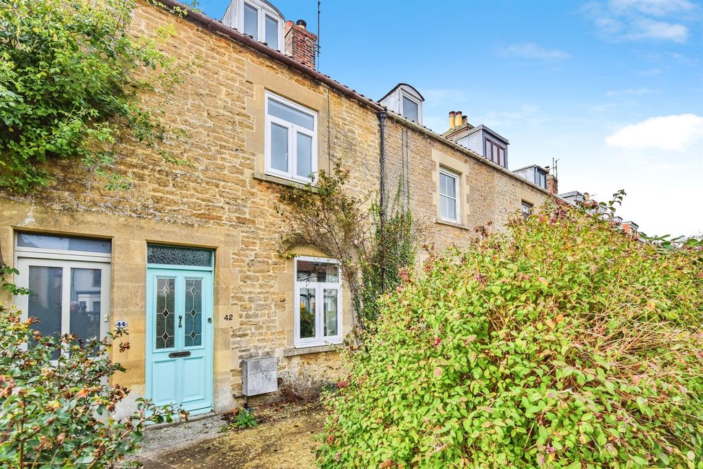 Property photo 1 of 17