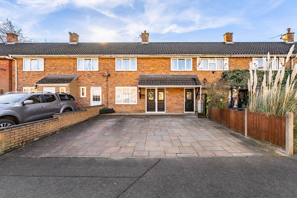 Property photo 1 of 18