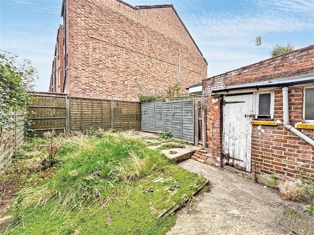 Property photo 2 of 5